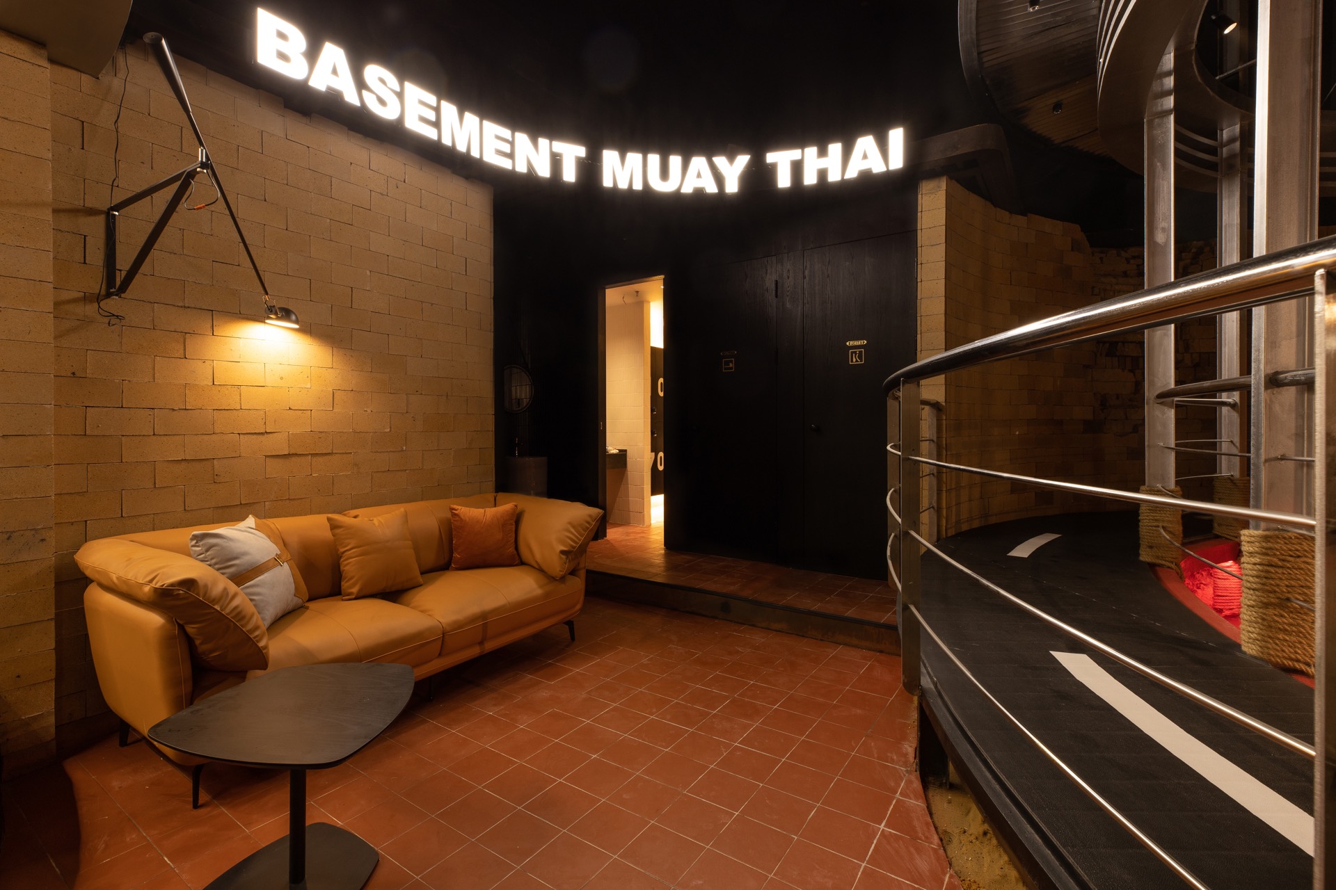 Evening Muay Thai class at Basement Muay Thai, Nanjing China